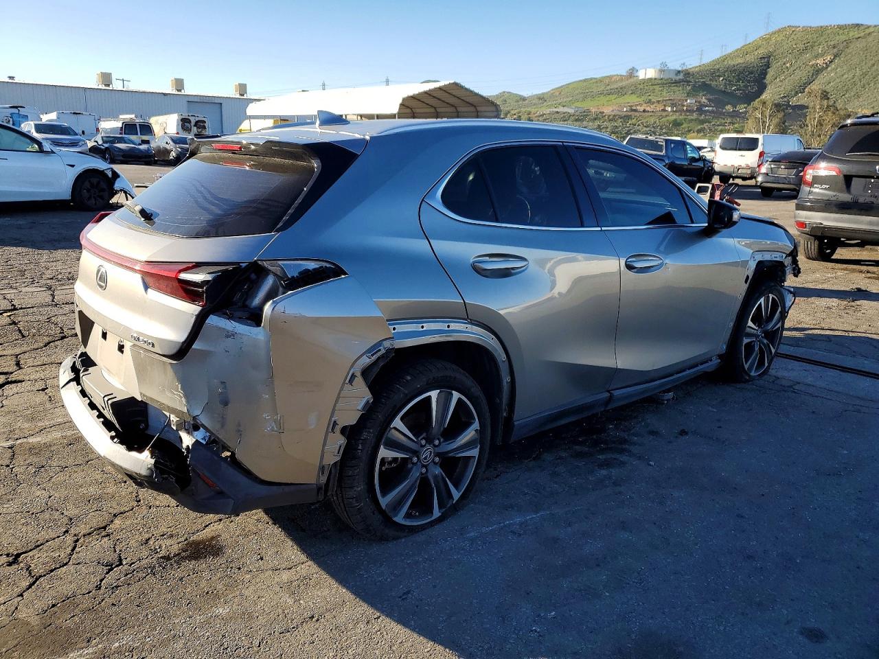 Lexus Ux 200