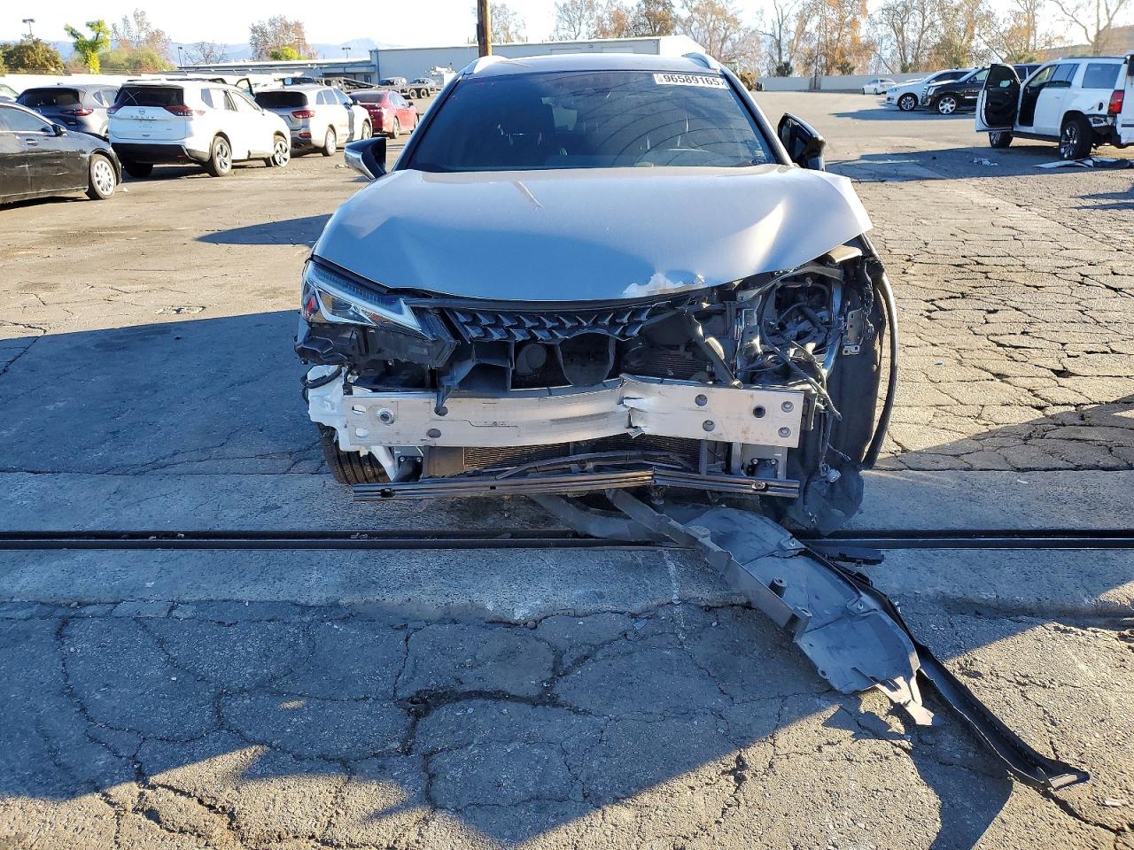 Lexus Ux 200