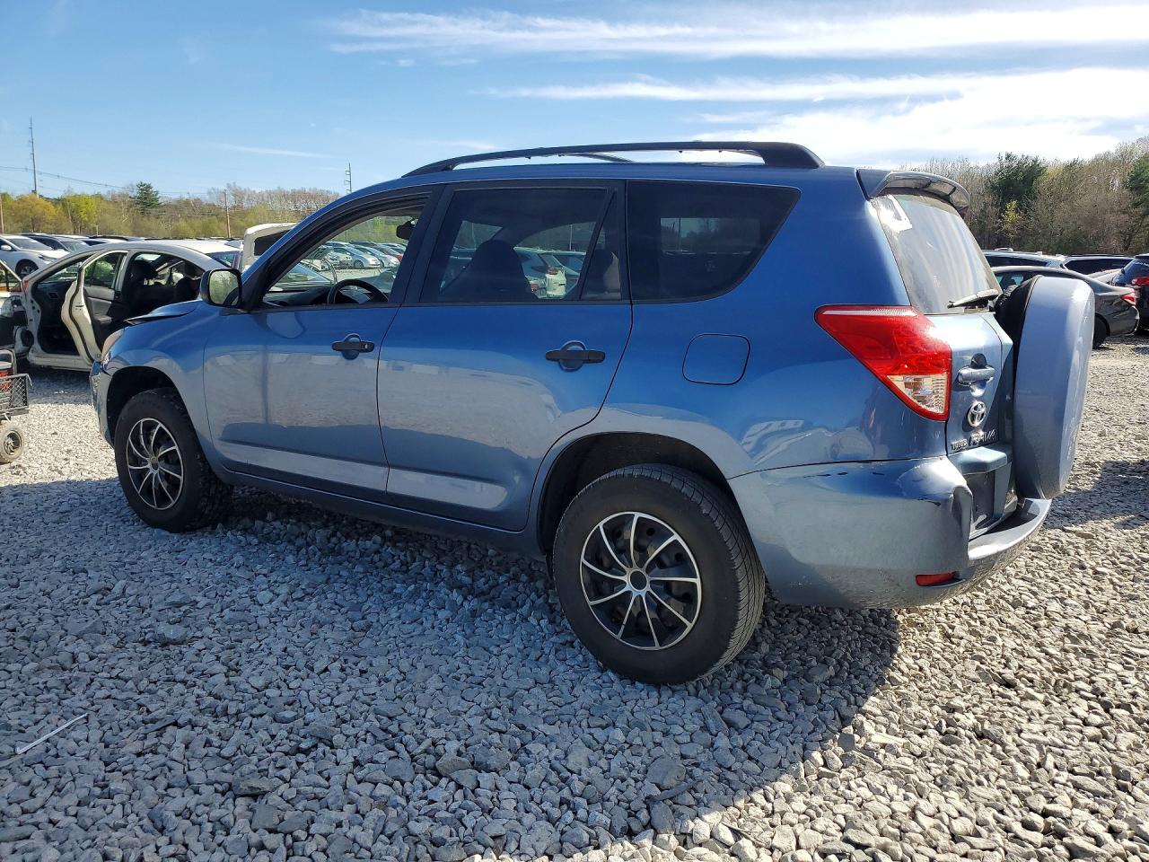 Toyota RAV4 Base