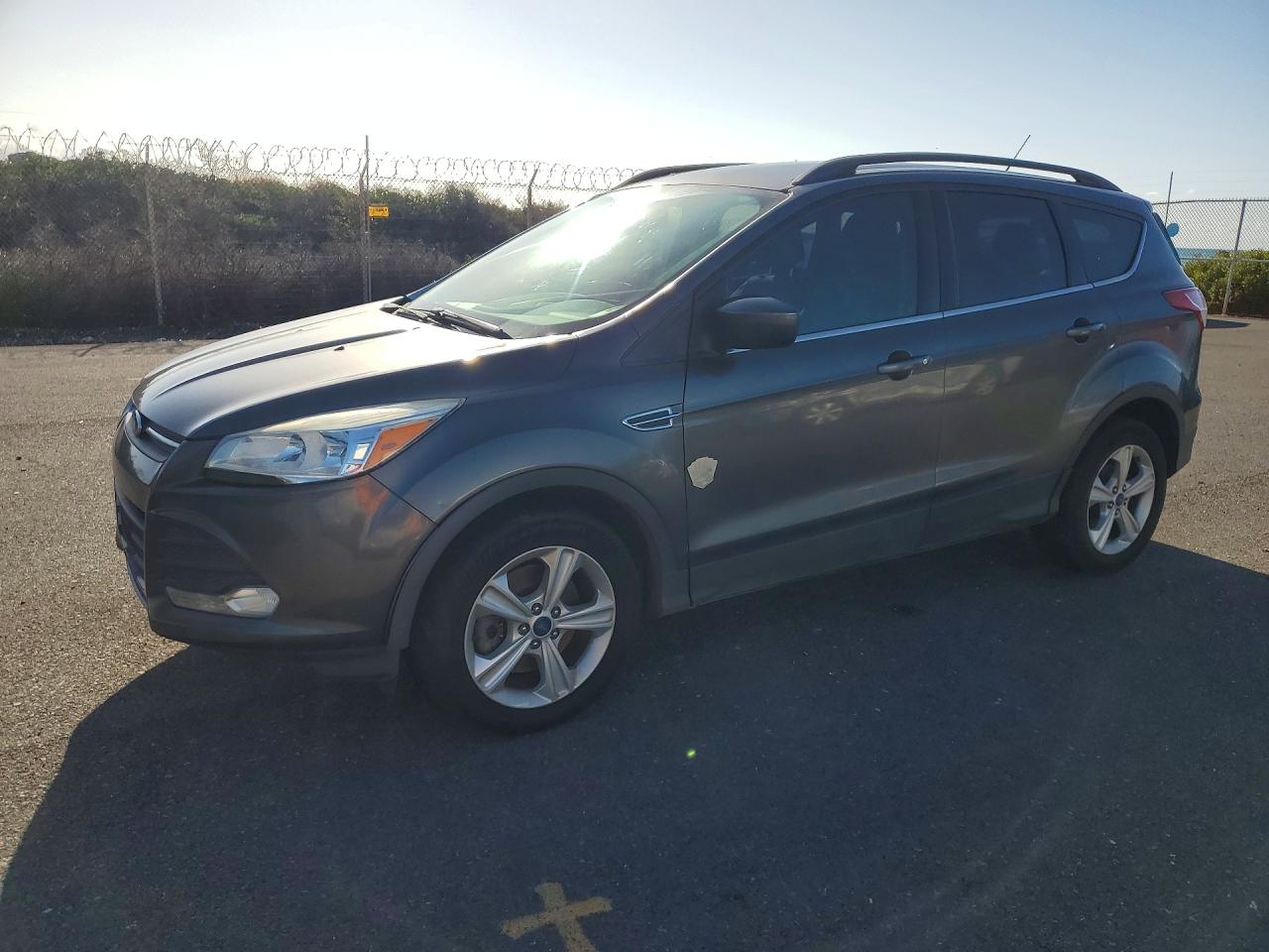 Salvage Ford Escape Image
