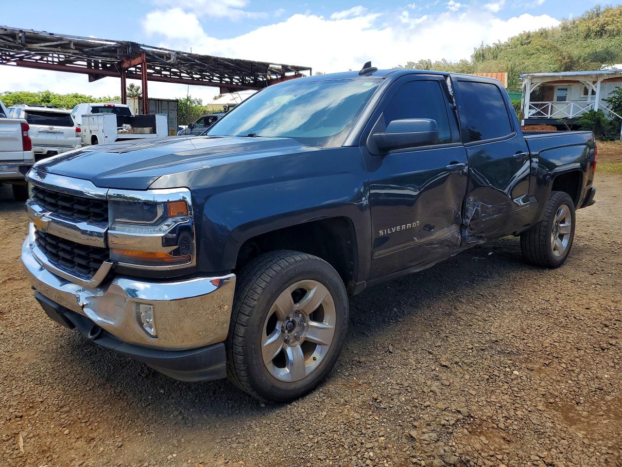 Salvage Chevrolet Silverado Image