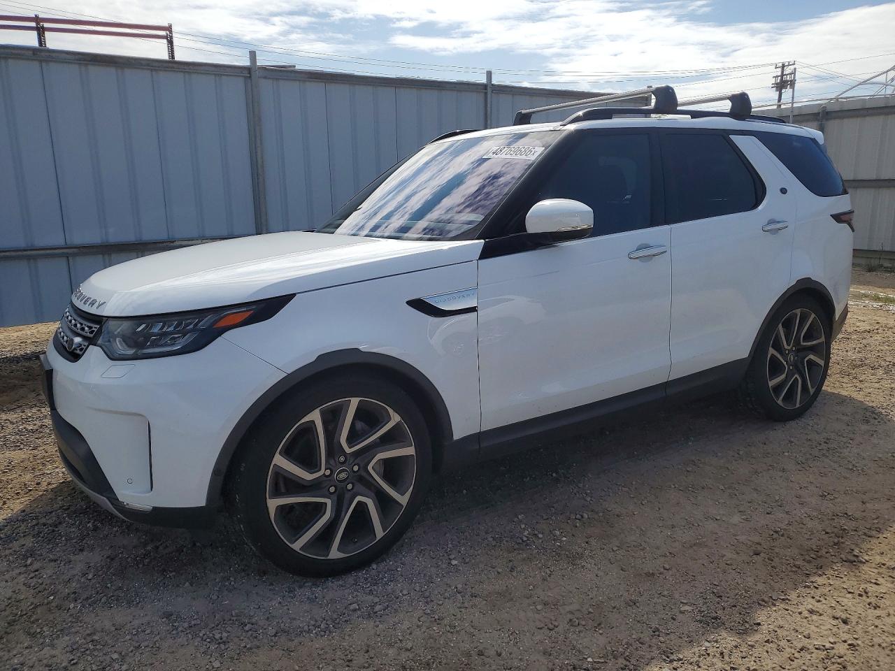 Salvage Land Rover Discovery Image