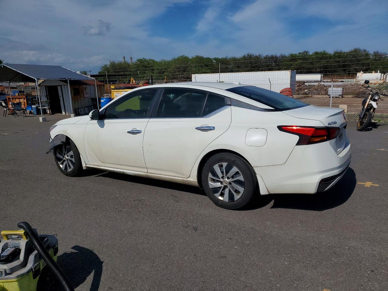 Nissan Altima S