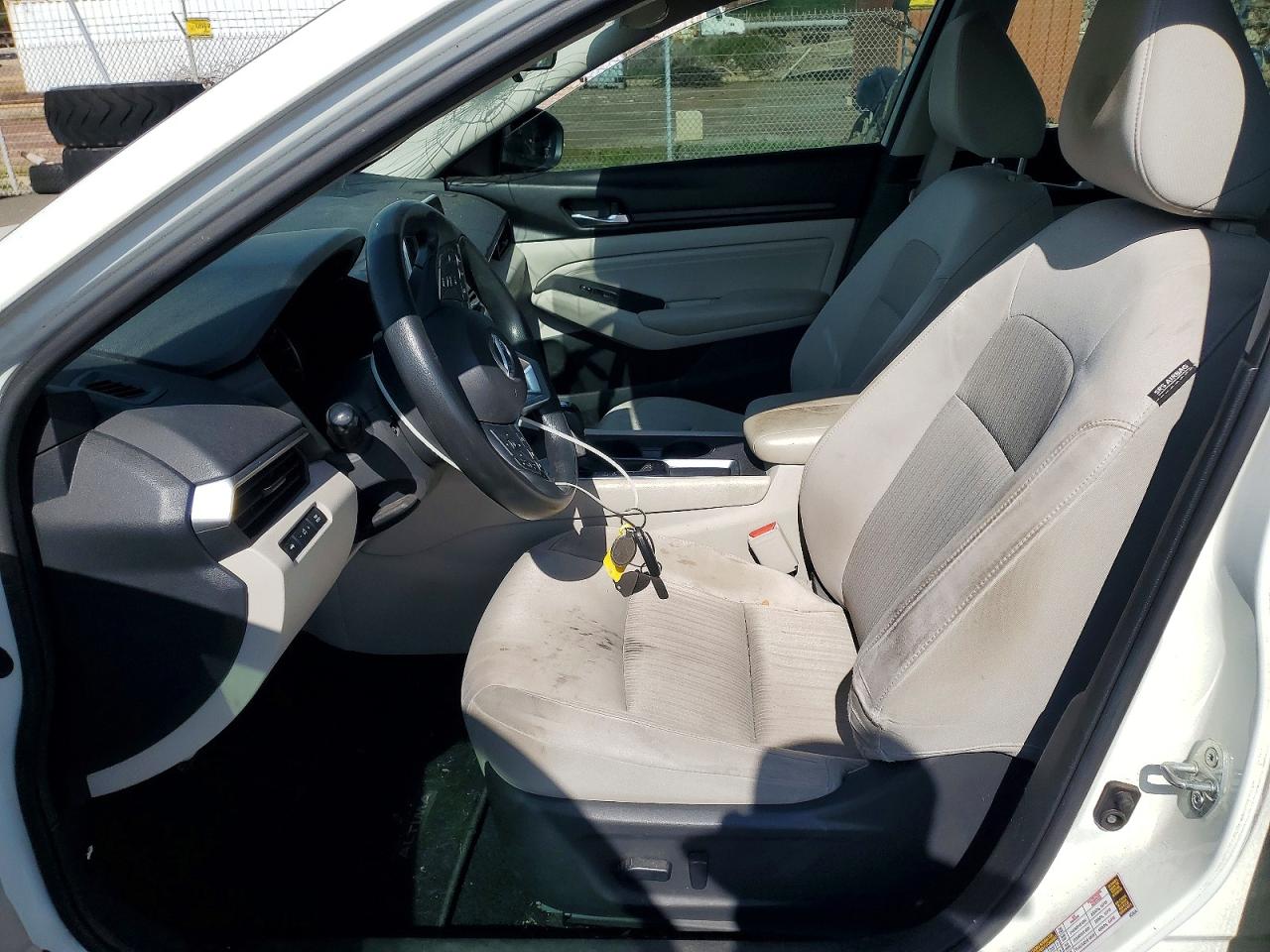 Nissan Altima S