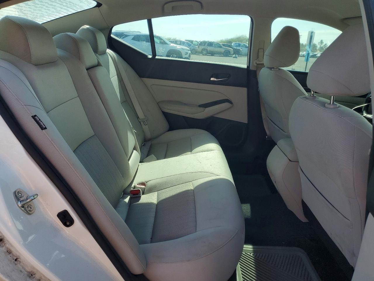 Nissan Altima S