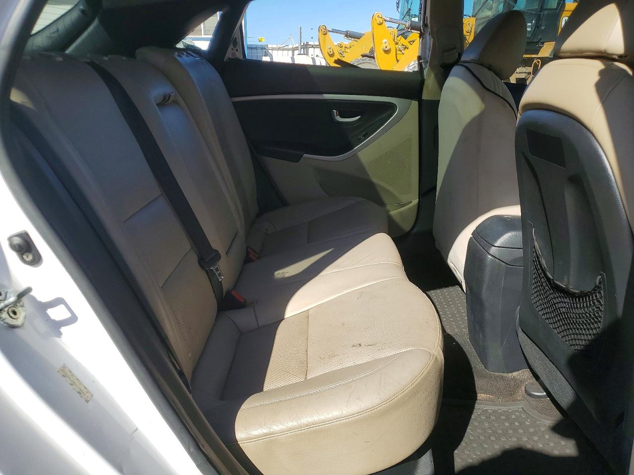 Hyundai ELANTRA Base