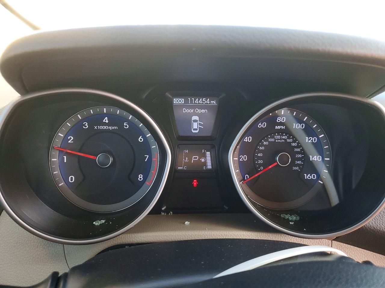Hyundai ELANTRA Base