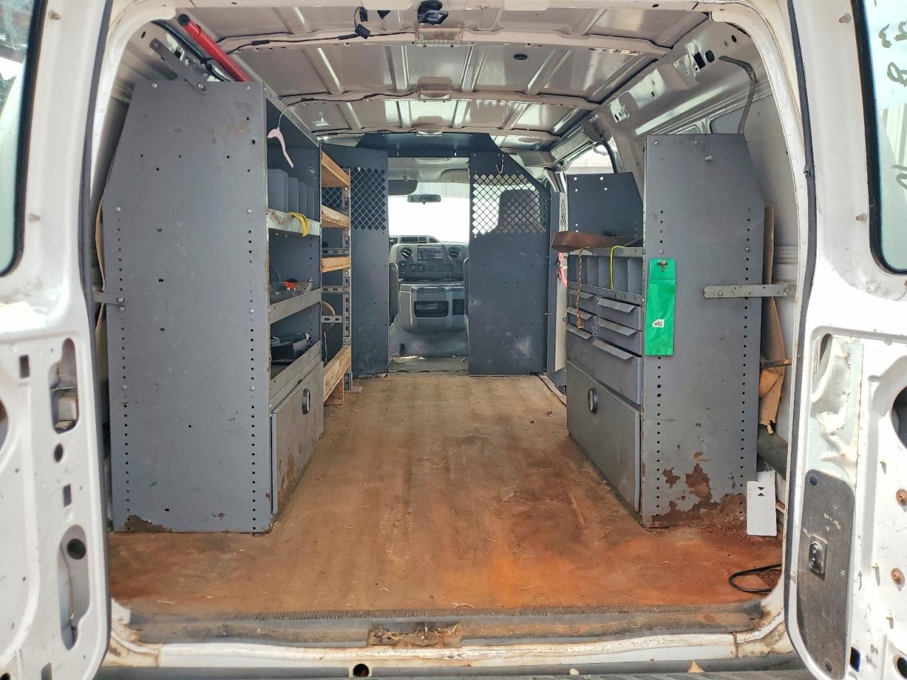 Ford Econoline E250 Van