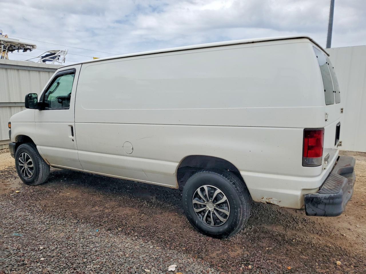 Ford Econoline E250 Van