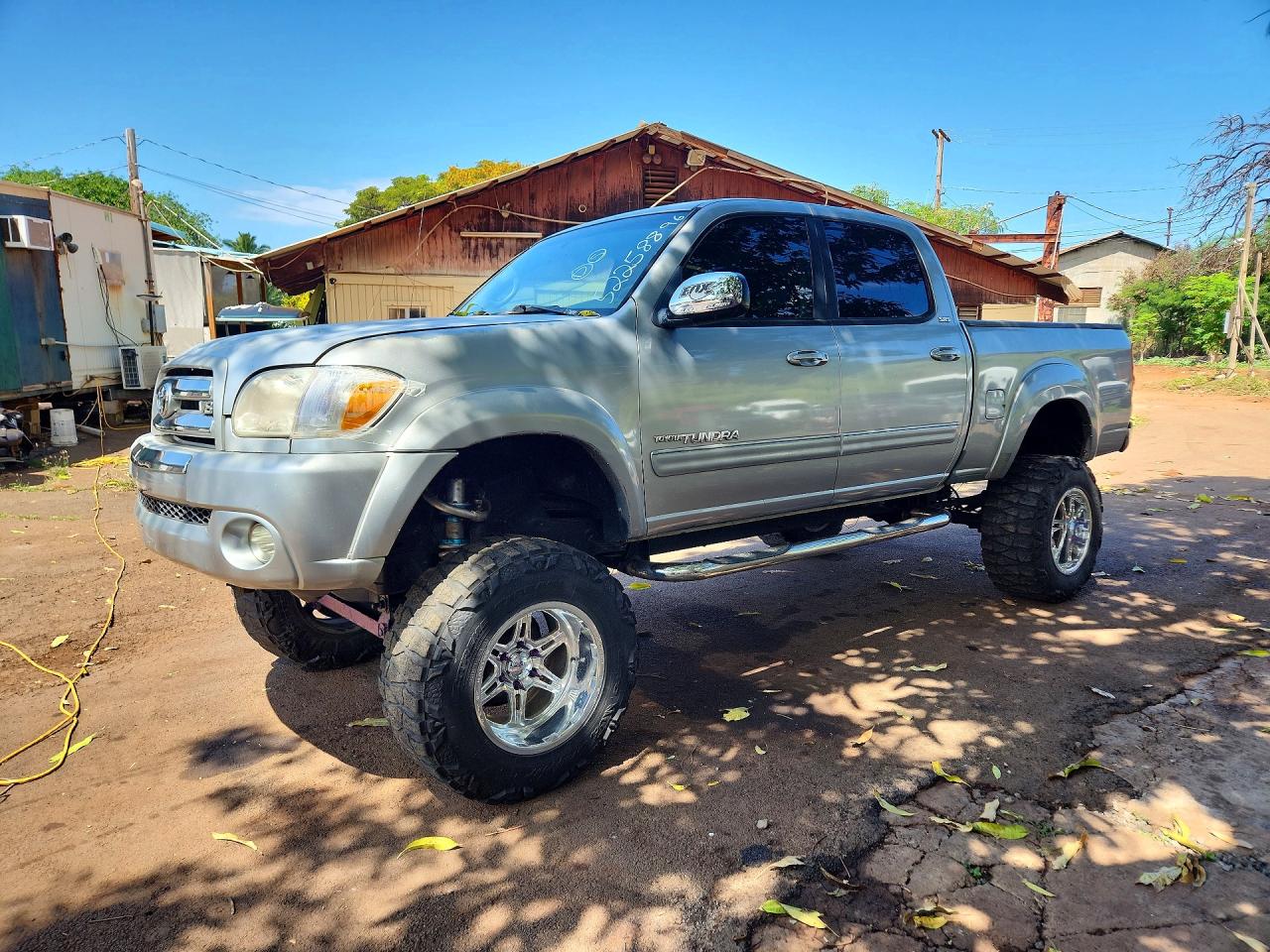 Salvage Toyota Tundra Image