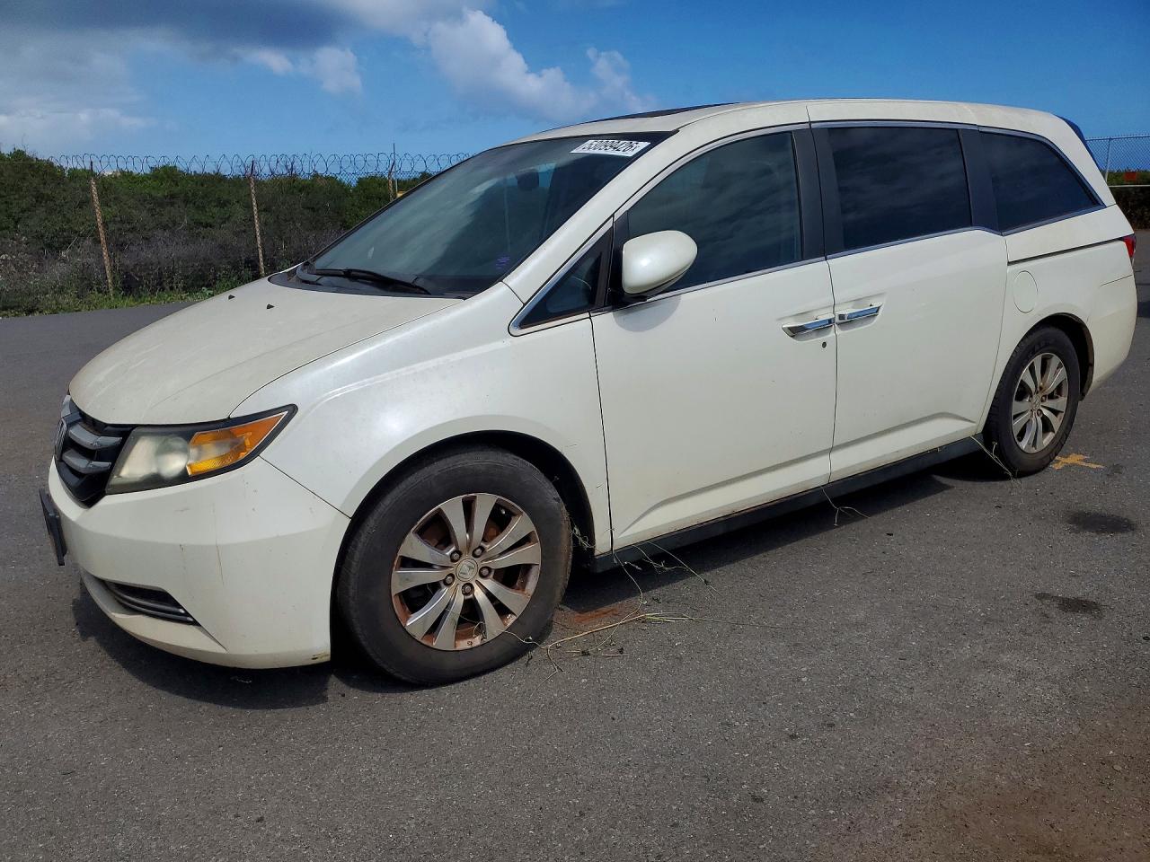 Salvage Honda Odyssey Image
