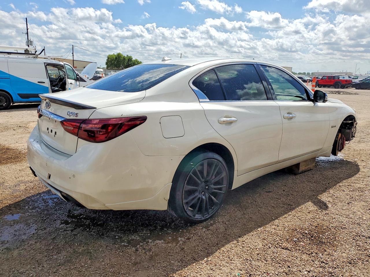 INFINITI Q50 Red Sport 400