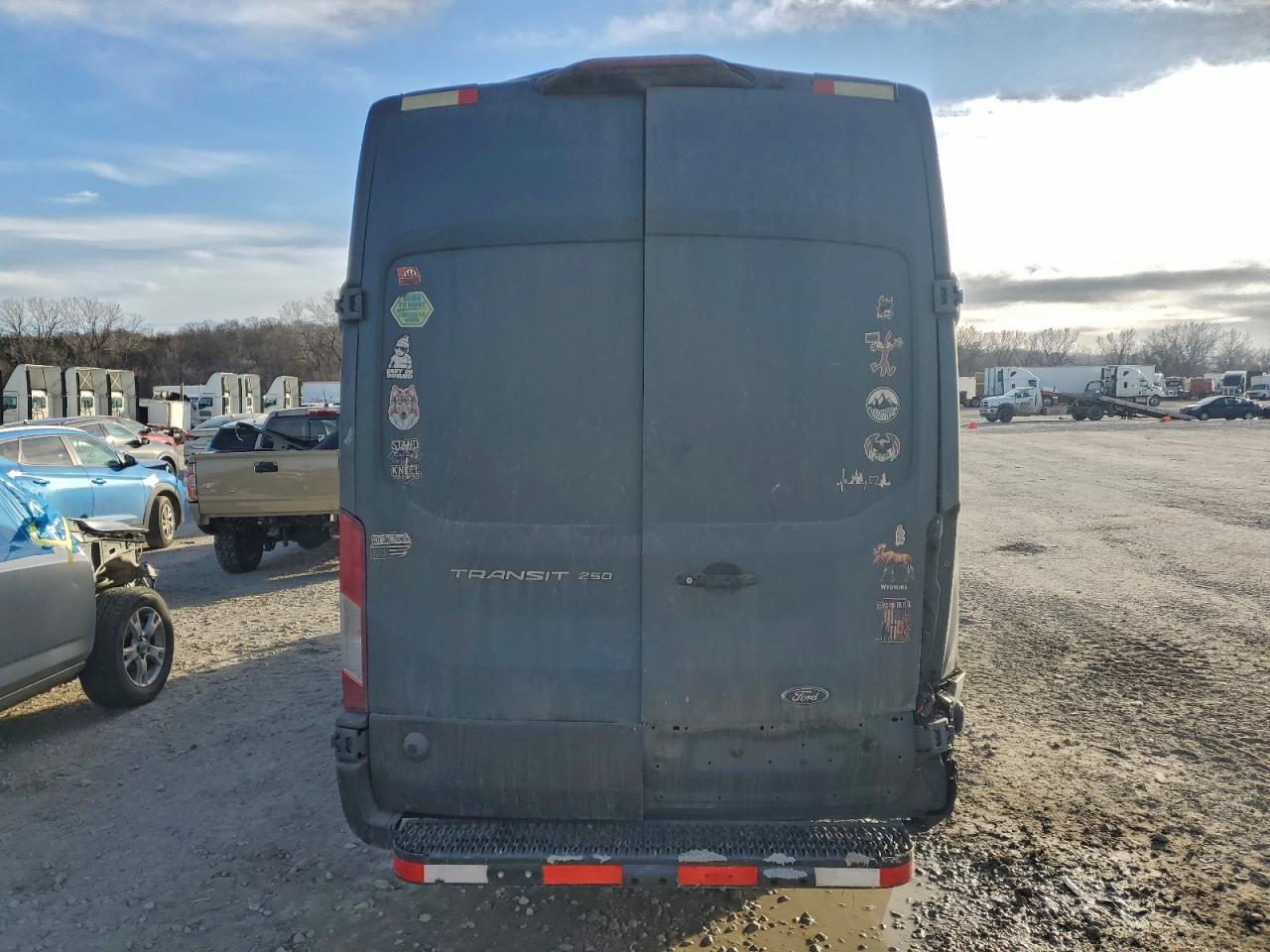 Ford Transit T-250