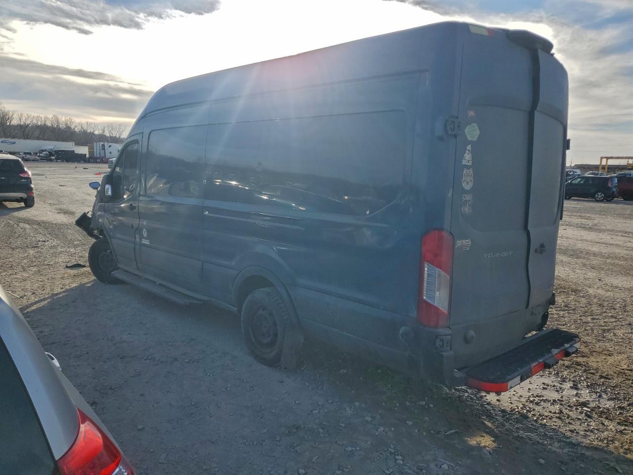 Ford Transit T-250