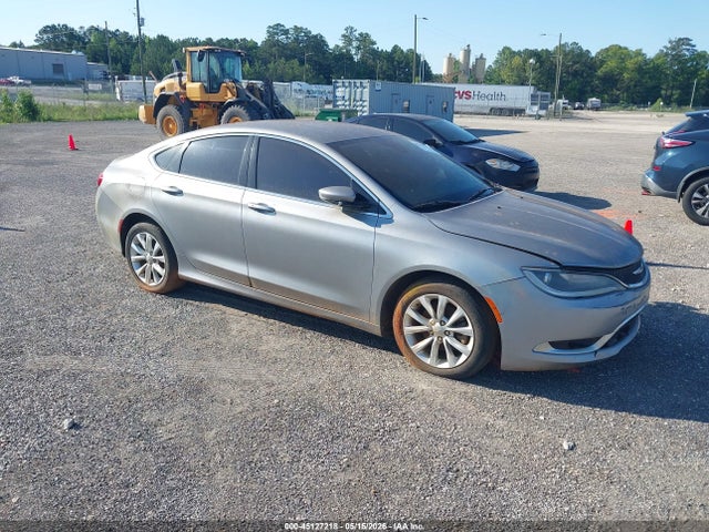 Salvage Chrysler 200 Image