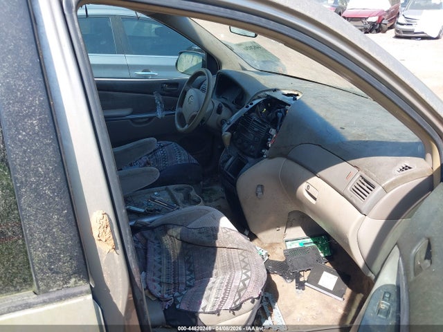 Toyota Sienna Le