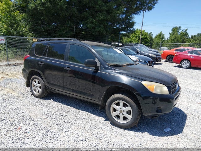 Salvage Toyota RAV4 Image