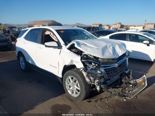 Salvage Chevrolet Equinox Image