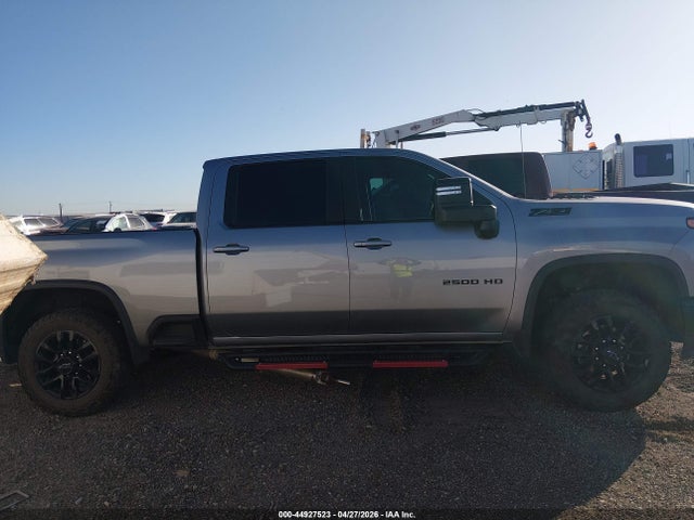 Chevrolet Silverado 2500 4wd  Standard Bed Lt