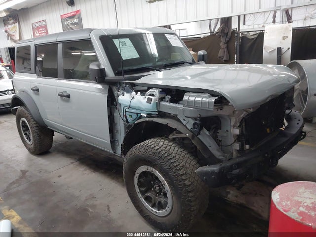 Salvage Ford Bronco Image