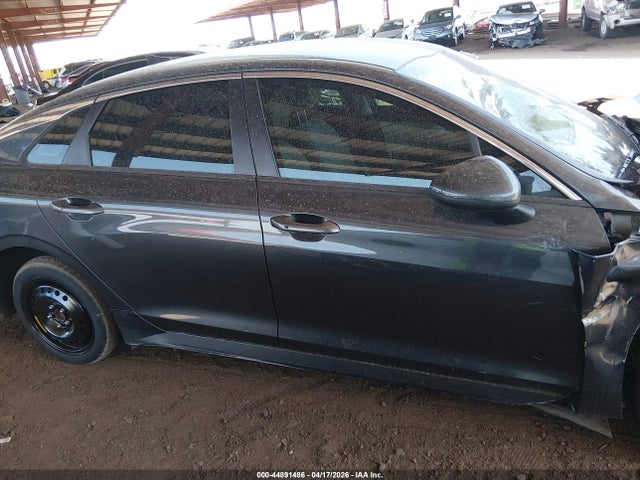 Kia K5 Lxs