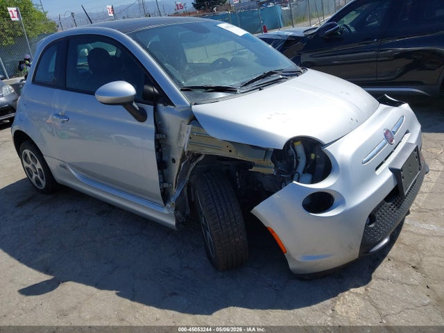 Salvage FIAT 500e Image