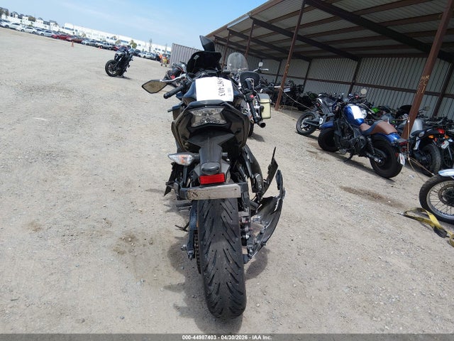 Kawasaki Ex650 J