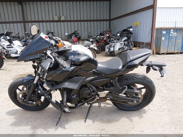 Kawasaki Ex650 J