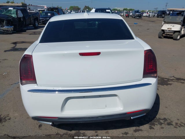 Chrysler 300c Awd