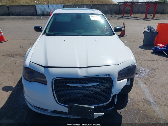 Chrysler 300c Awd