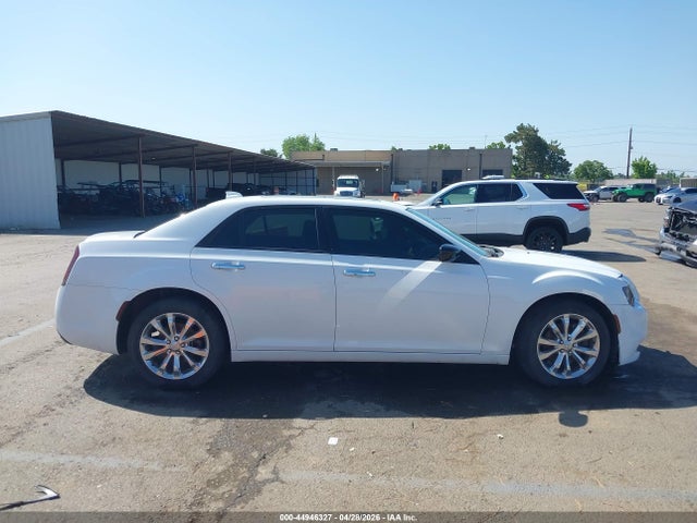 Chrysler 300c Awd