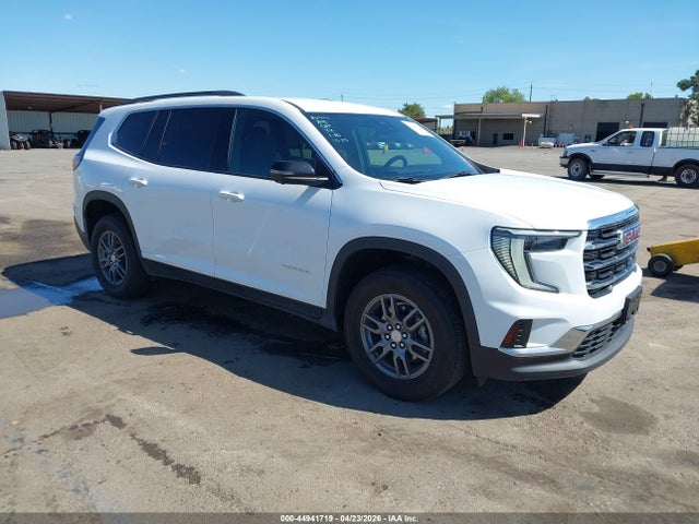 Salvage GMC Acadia Image