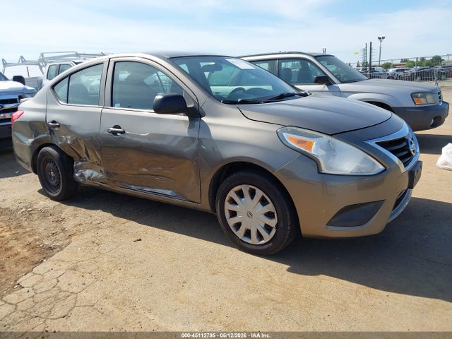 Salvage Nissan Versa Image