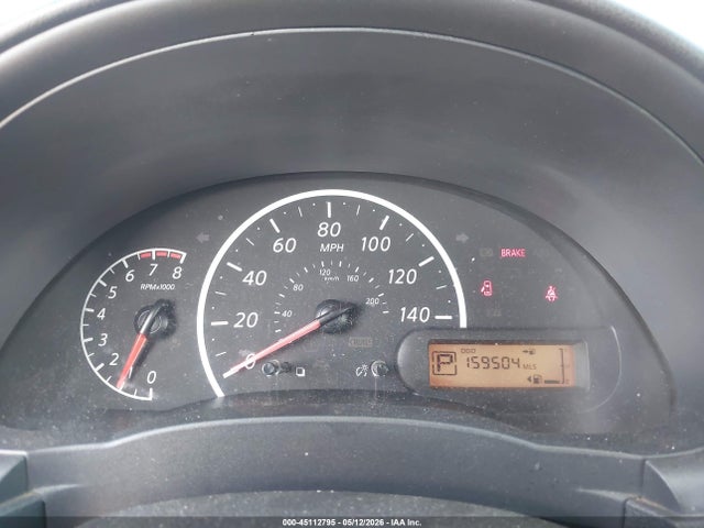 Nissan Versa 1.6 S+