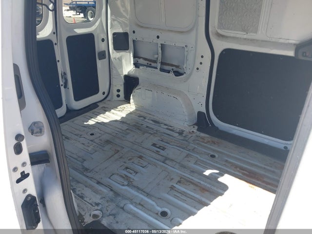 Nissan Nv S