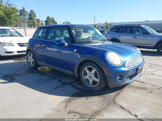 Salvage MINI Cooper Image
