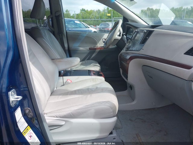 Toyota Sienna Xle