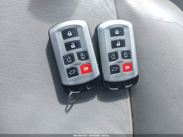 Toyota Sienna Xle