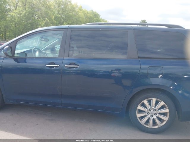 Toyota Sienna Xle