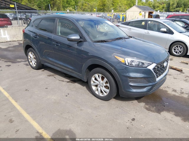 Salvage Hyundai TUCSON Image