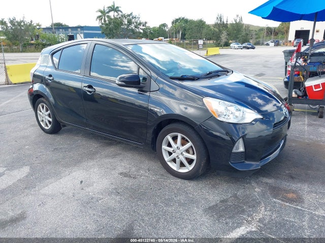 Salvage Toyota Prius c Image