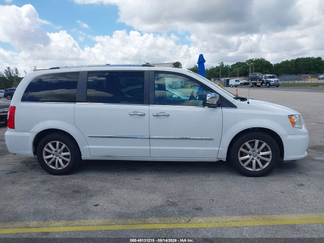 Chrysler Town & Country Limited Platinum