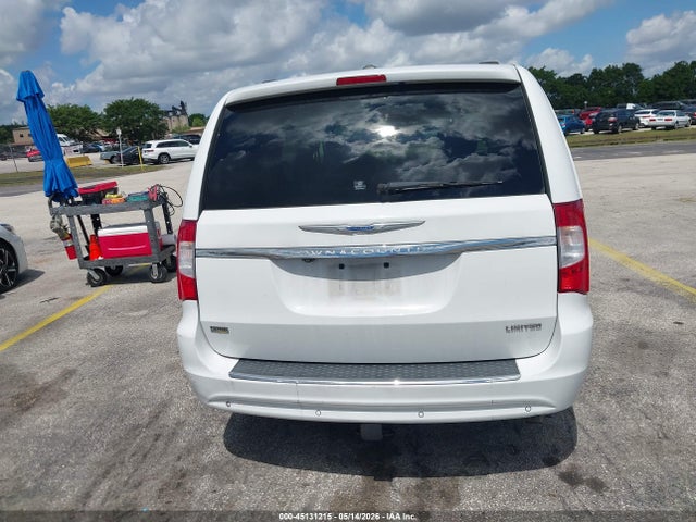 Chrysler Town & Country Limited Platinum