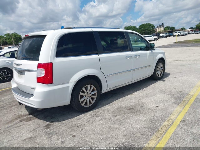 Chrysler Town & Country Limited Platinum