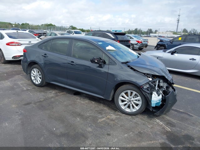 Salvage Toyota Corolla Image