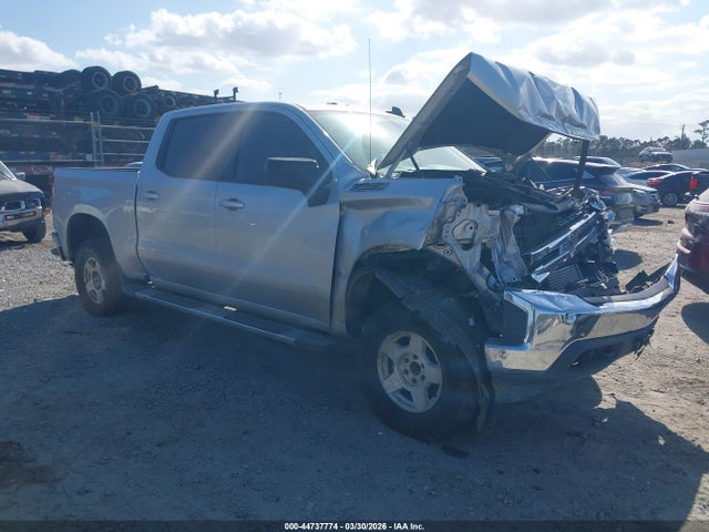 Salvage Chevrolet Silverado 1500 Image