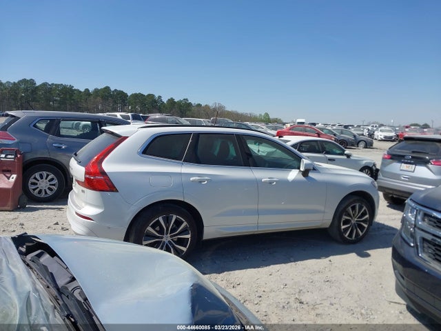 Volvo XC60 B5 Momentum