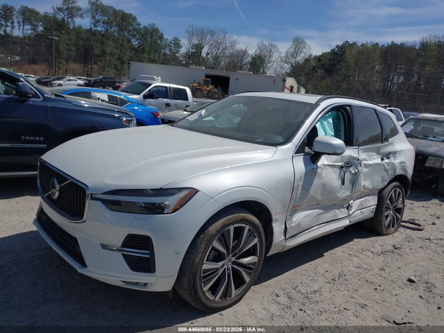 Volvo XC60 B5 Momentum