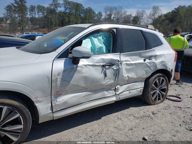 Volvo XC60 B5 Momentum