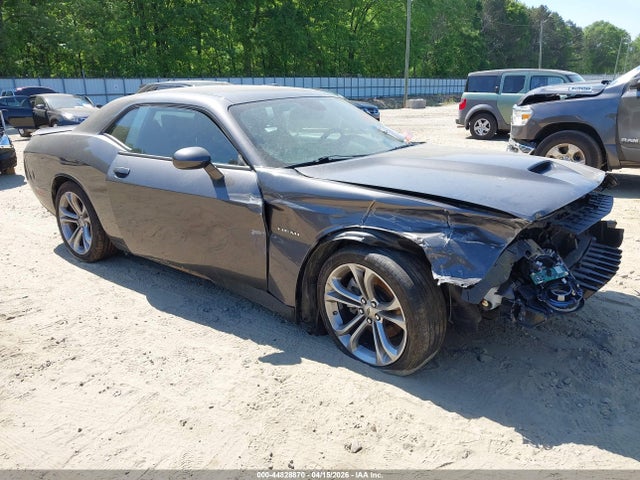 Salvage Dodge Challenger Image